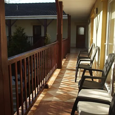 Patio Apartamenty I Pokoje Niechorze Exterior foto