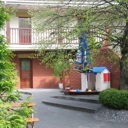 Patio Apartamenty I Pokoje Niechorze Exterior foto