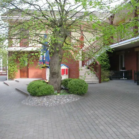 Patio Apartamenty I Pokoje Niechorze Exterior foto